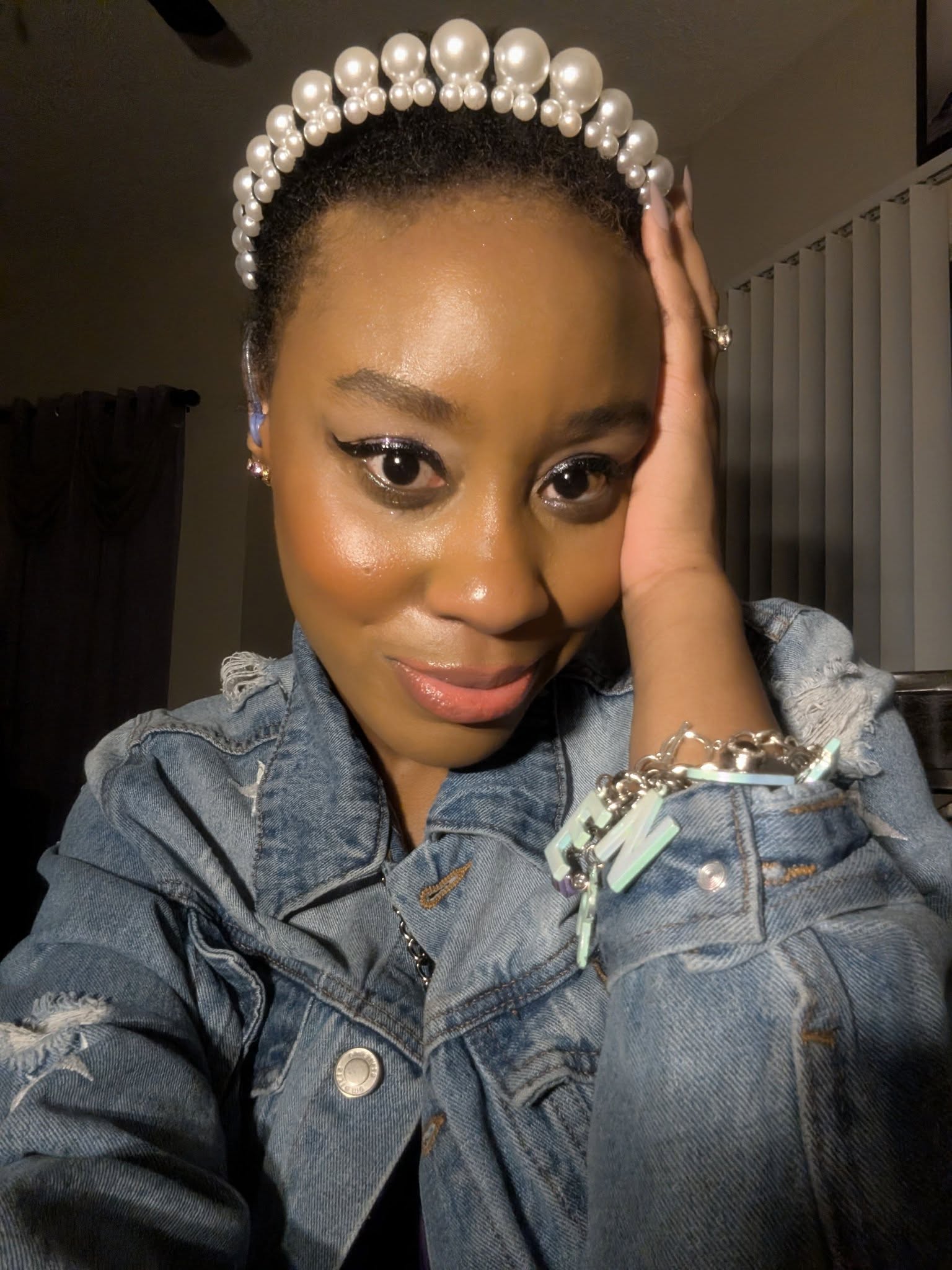 Cryssy Dee Suicide, Dallas Texas, Death: A Talented Author And Creative Voice Died Of Suicide